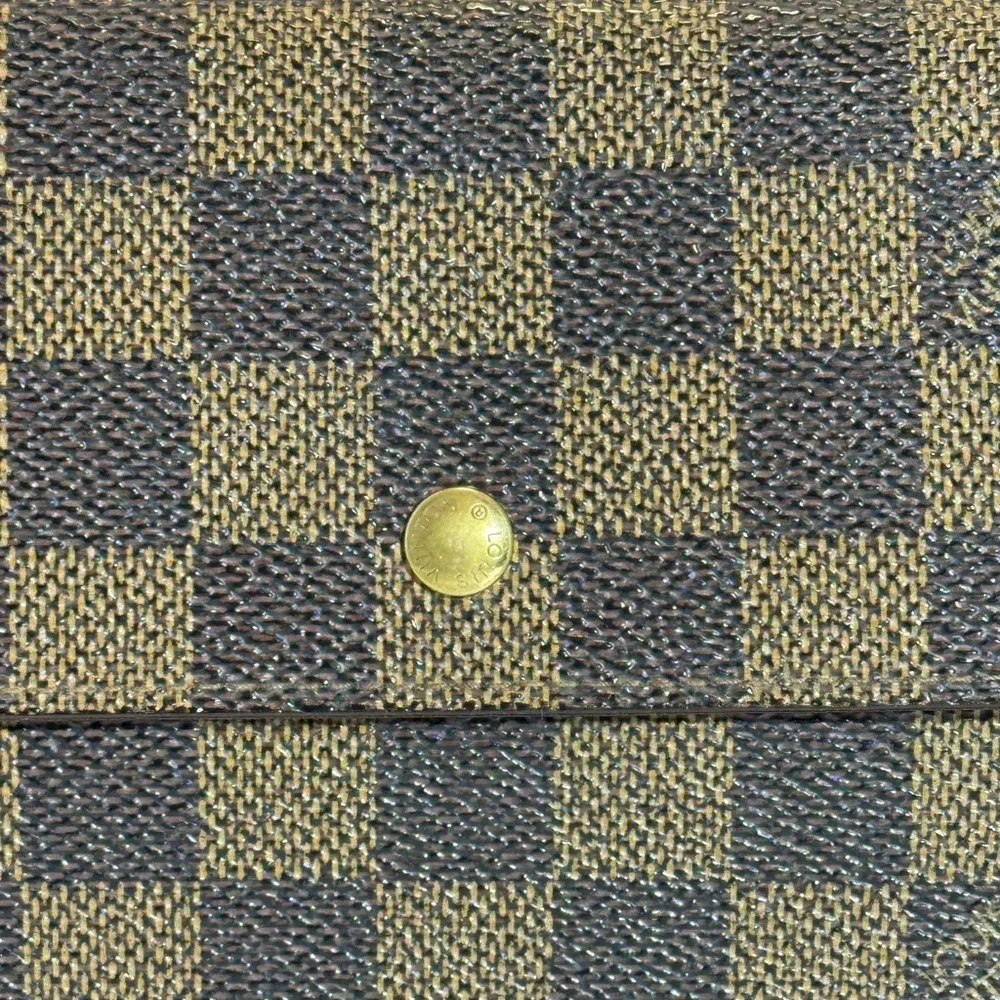 AUTHENTIC Louis Vuitton Damier Ebene Wallet